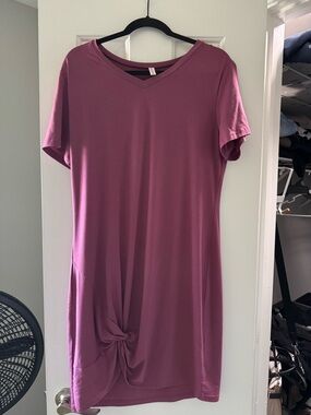 Amazon Mauve V-Neck Midi Dress